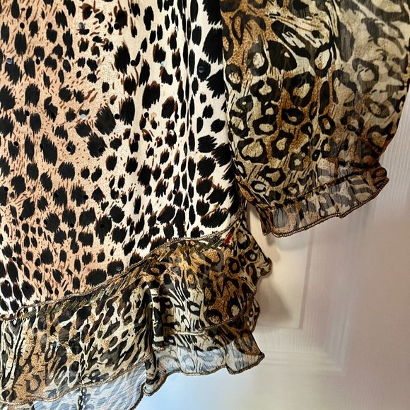 ⭐️2/$30⭐️ Animal/leopard print blouse, 3/4 sleeves, bead accents, size 1XL - Picture 7 of 9
